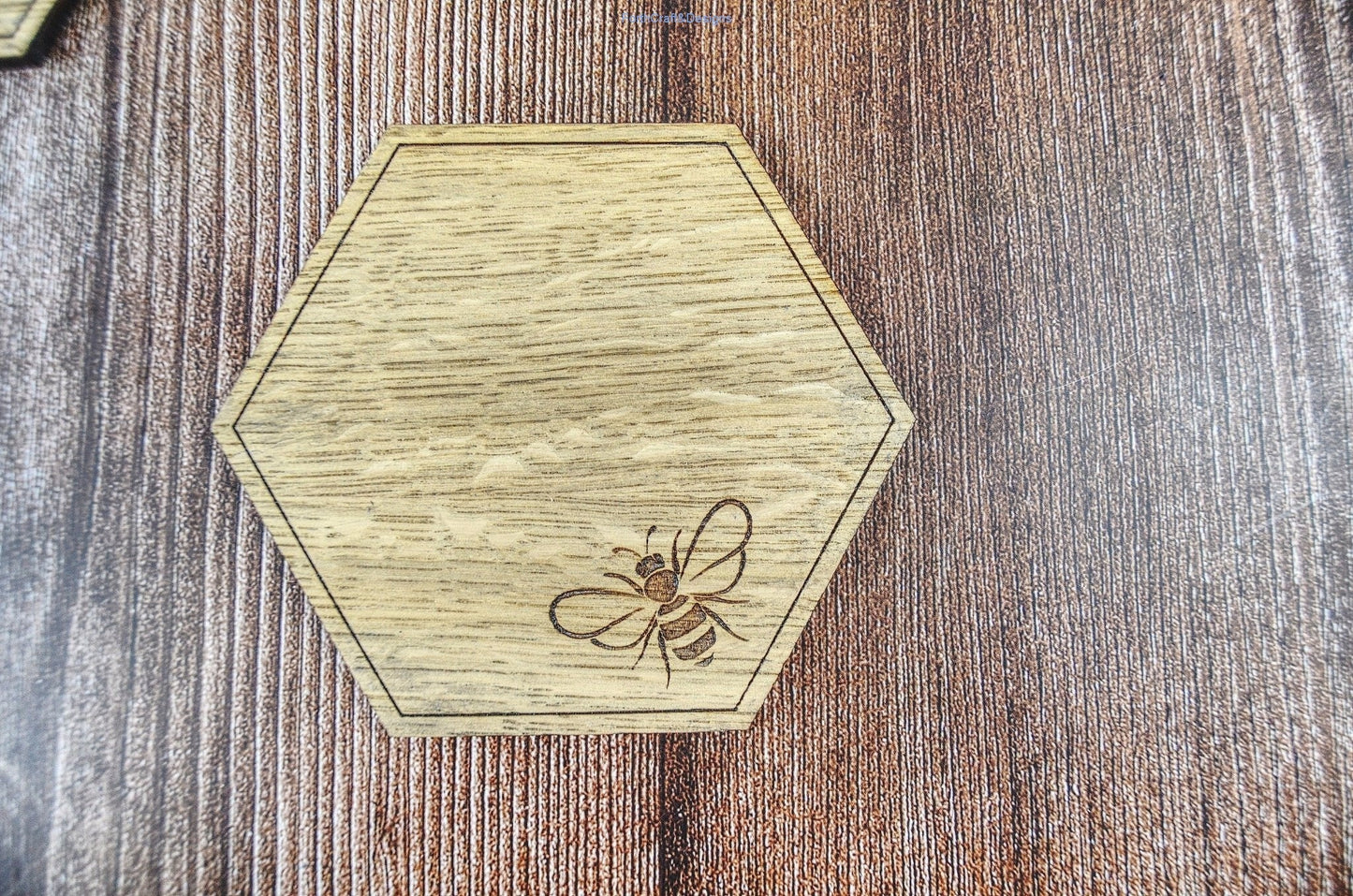Wooden Bee coaster set