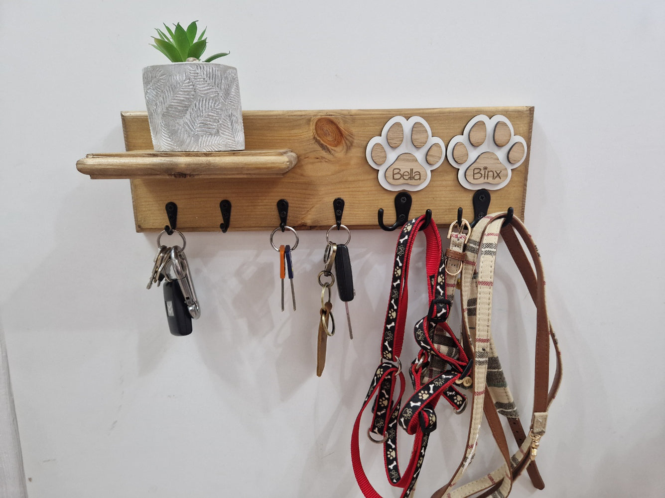 Personalised wooden dog leash + key holder.