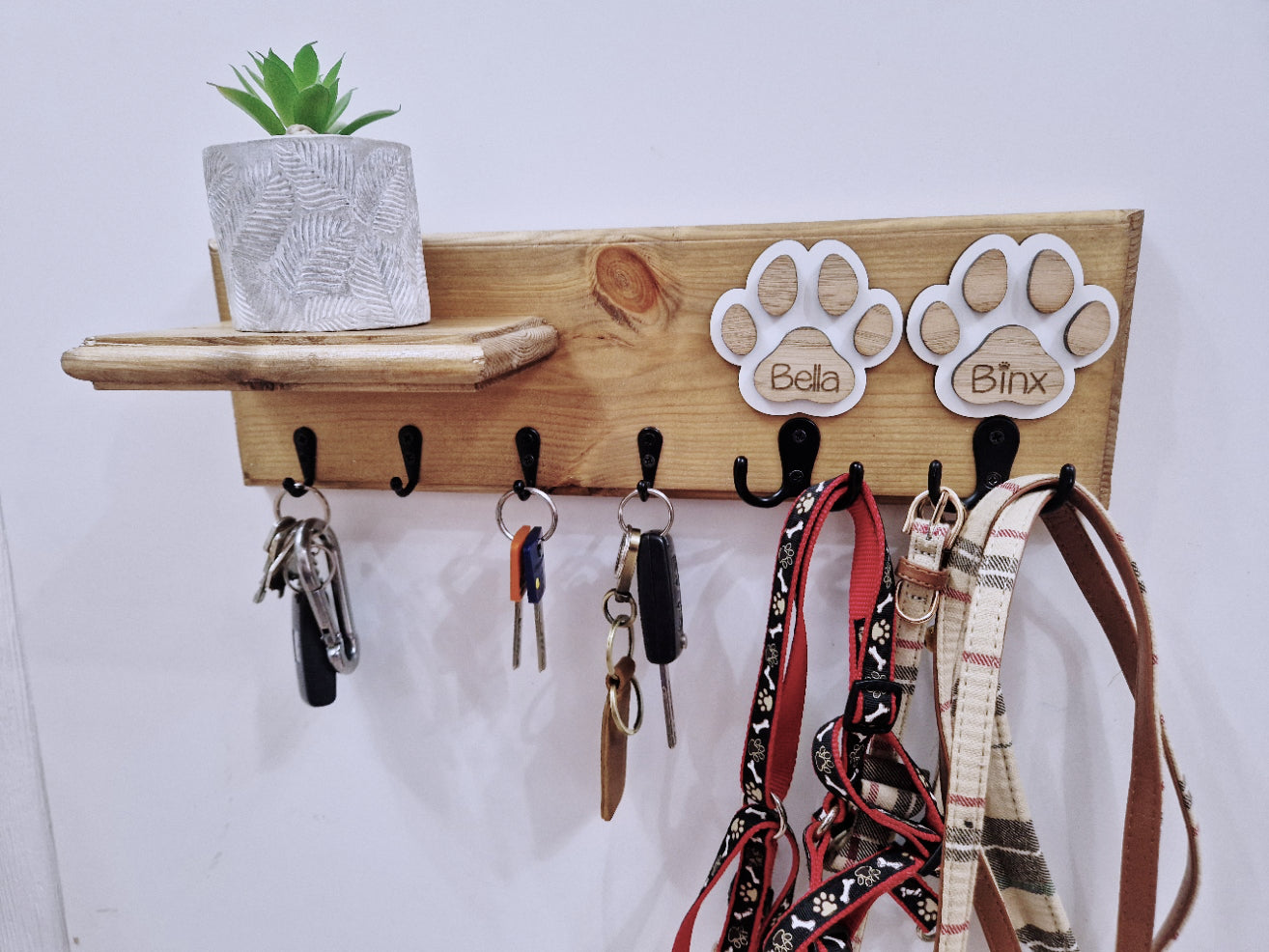 Personalised wooden dog leash + key holder.
