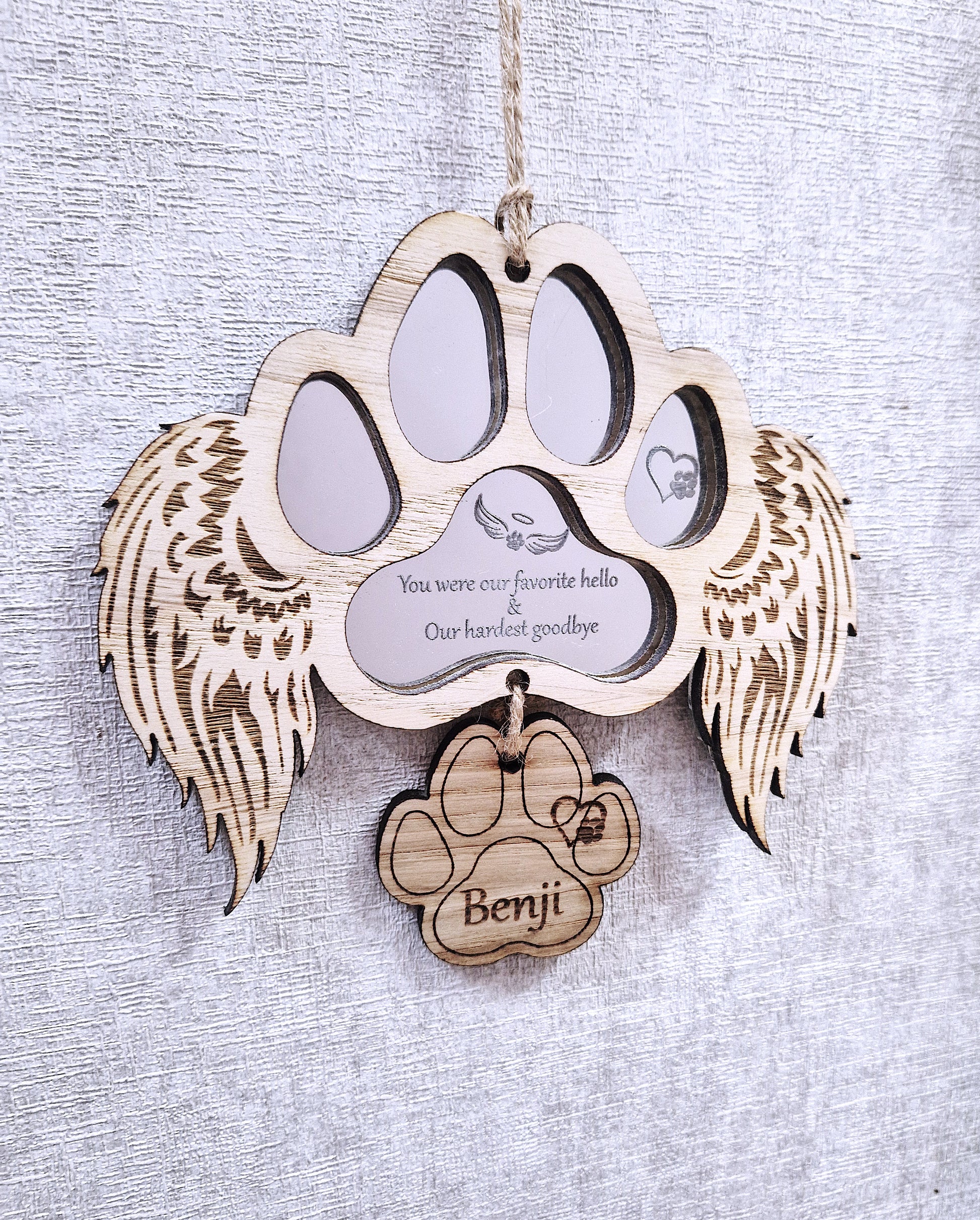 Personalised paw pet memorial