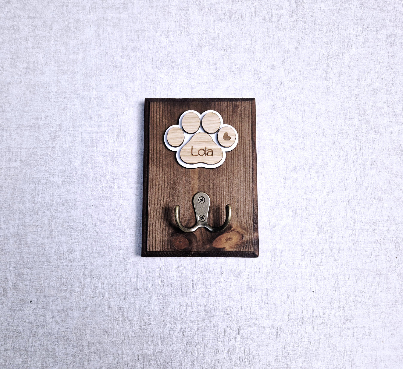 Personalised key and leash hanger