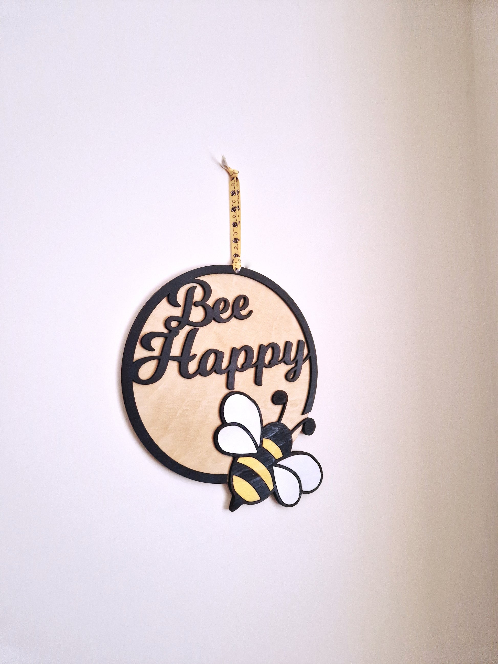 Bee happy wall plaque