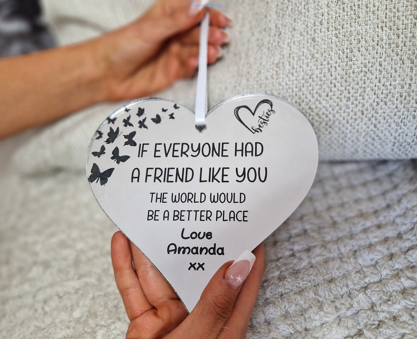 Friends Heart Shaped Wall Hanging Gift